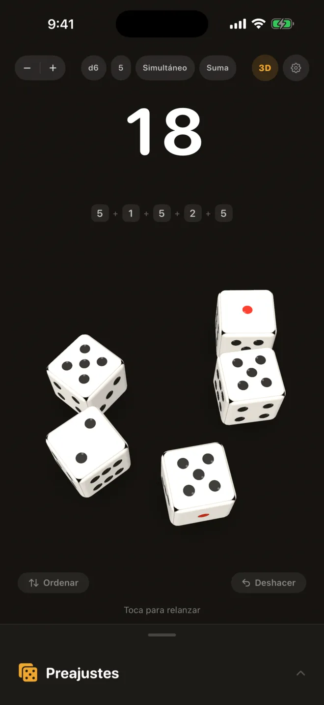Dice Master tras lanzar cinco dados de 6 caras en 3D. Sobre los dados están el total y los valores que lo componen.